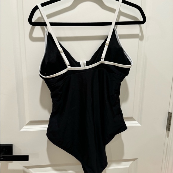 Shade & Shore Swimsuit - Picture 2 of 4